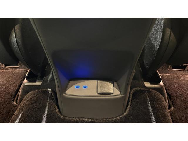 Gクラス G450d AMGラインパッケージ (ISG) ディーゼルターボ 4WD MP202502 20インチAMGアルミホイール ピアノラッカーウッドインテリアトリム ナッパレザーダッシュ ナッパレザーシート(ダイヤモンドステッチ入(42枚目)