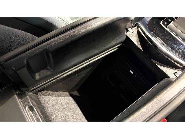 Gクラス G450d AMGラインパッケージ (ISG) ディーゼルターボ 4WD MP202502 20インチAMGアルミホイール ピアノラッカーウッドインテリアトリム ナッパレザーダッシュ ナッパレザーシート(ダイヤモンドステッチ入(63枚目)