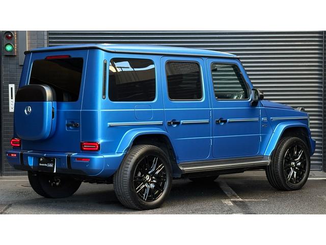 電車でご来店頂く場合は、京王線「代田橋駅」より徒歩６分程、急行・区間急行・快速電車などが停車する「笹塚駅」より徒歩１２分程です。