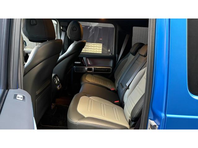 メルセデス・ベンツは全モデルに『水性塗料』を採用しています。従来の油性塗料に比べ、塗装時に出す有害物質を大幅に低減しており、地球環境の保護に貢献しています。