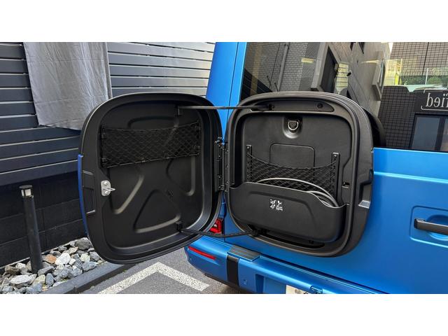 輸入車、国産車を問わず、現在お乗りのお車を下取りさせて頂きます。お車の車種やボディカラー、オプション装備などをご連絡頂けましたら、おおよその額を提示させて頂きますので、お気軽にお申し付け下さいませ。