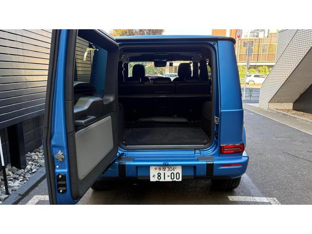 ボディコーティングやウィンドウフィルムの貼り付けなどもお任せ下さい。カーディテーリング専門の職人が、丁寧に施工させて頂きます。