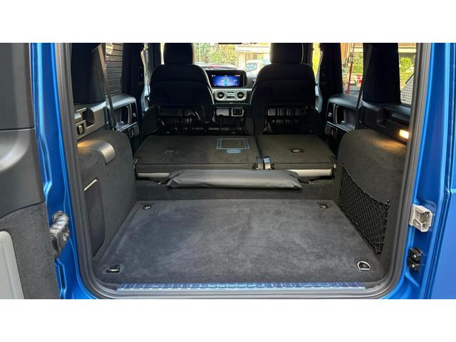 弊社は東京都内に新車ショールームを５ヶ所、認定中古車センターを２ヶ所、豊島区にサービスセンターを１ヶ所と、埼玉県所沢市に板金塗装センターを展開しております。