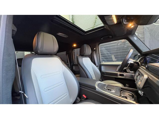 当店では第三者機関による車両品質鑑定を導入し、修復歴車を排除。鑑定書が発行されますので、ぱっと見ただけでは分からない箇所まで納得した上でご検討いただけます。※一部未実施の場合がございます。