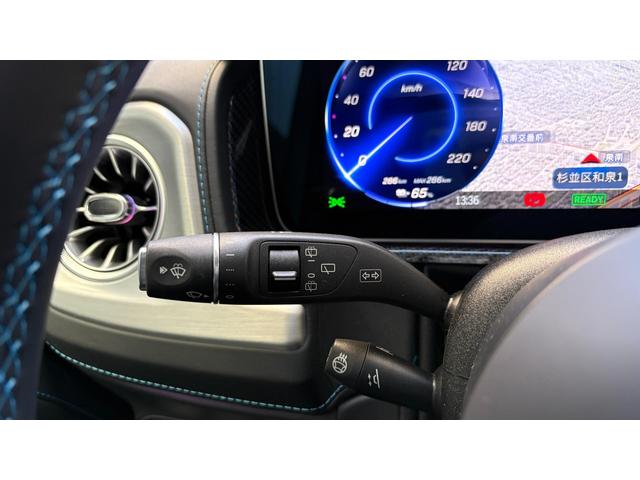 自動車保険に関しても、メルセデス・ベンツ専用のプログラムをご用意しております。飛び石や落下物などでのフロントガラスの修理が必要となった場合、最大で９万円分の補償を致します。