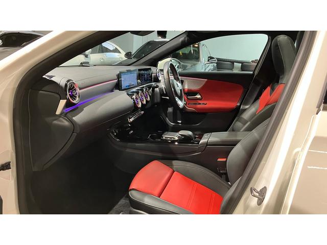 Ａクラス Ａ２００ｄ　ＡＭＧライン　ディーゼルターボ　ＡＭＧライン　レザーエクスクルーシブパッケージ　アドバンストパッケージ　パノラミックスライディングルーフ　ナビゲーションパッケージ　１オーナー　レーダークルコン　Ｃソナー　レーダーＳ（33枚目）