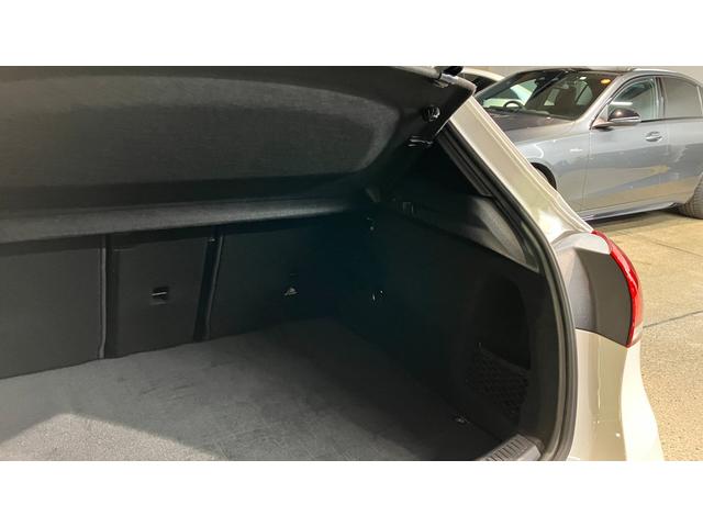 Ａクラス Ａ２００ｄ　ＡＭＧライン　ディーゼルターボ　ＡＭＧライン　レザーエクスクルーシブパッケージ　アドバンストパッケージ　パノラミックスライディングルーフ　ナビゲーションパッケージ　１オーナー　レーダークルコン　Ｃソナー　レーダーＳ（48枚目）