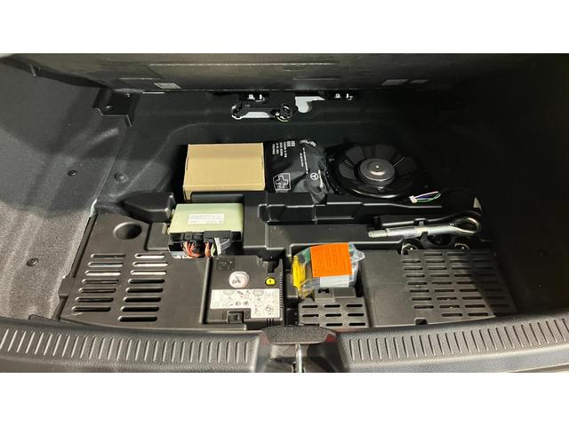 Ａクラス Ａ２００ｄ　ＡＭＧライン　ディーゼルターボ　ＡＭＧライン　レザーエクスクルーシブパッケージ　アドバンストパッケージ　パノラミックスライディングルーフ　ナビゲーションパッケージ　１オーナー　レーダークルコン　Ｃソナー　レーダーＳ（49枚目）