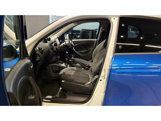 スマートフォーフォー パッション　クルコン　バックカメラ　ポータブルナビ　シートヒーター　ツートン　ツイナミック　クルコン　バックカメラ　ツートン（33枚目）