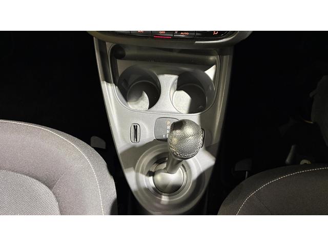 スマートフォーフォー パッション　クルコン　バックカメラ　ポータブルナビ　シートヒーター　ツートン　ツイナミック　クルコン　バックカメラ　ツートン（37枚目）