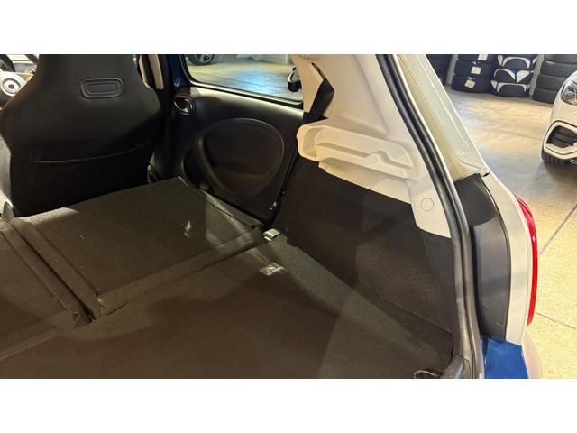 スマートフォーフォー パッション　クルコン　バックカメラ　ポータブルナビ　シートヒーター　ツートン　ツイナミック　クルコン　バックカメラ　ツートン（41枚目）