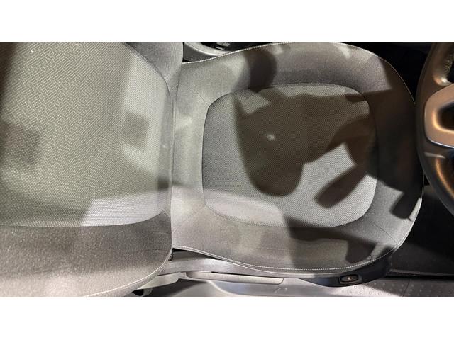 スマートフォーフォー パッション　クルコン　バックカメラ　ポータブルナビ　シートヒーター　ツートン　ツイナミック　クルコン　バックカメラ　ツートン（47枚目）