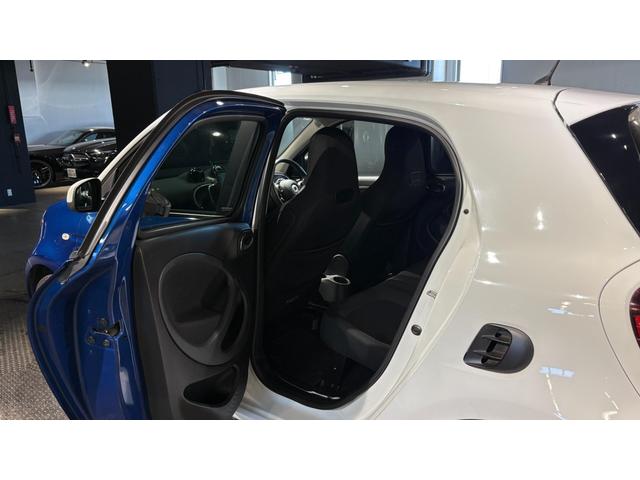 スマートフォーフォー パッション　クルコン　バックカメラ　ポータブルナビ　シートヒーター　ツートン　ツイナミック　クルコン　バックカメラ　ツートン（50枚目）