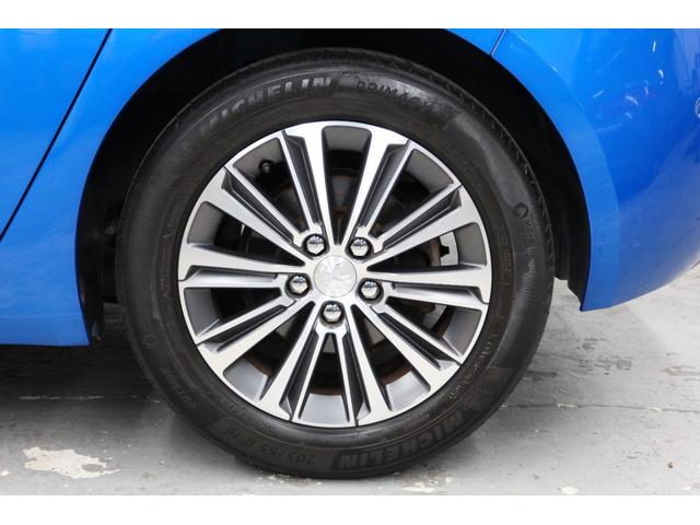 ３０８ ロードトリップ　ブルーＨＤｉ　カープレイ　ＬＥＤヘッドライト　アダプティブクルーズコントロール　前後ドライブレコーダー　パドルシフト　バックカメラ　ブラインドスポット　ＥＴＣ（14枚目）