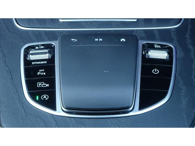 【タッチパッド＆ＣＯＭＡＮＤダイヤル】文字入力など多彩な入力方法に対応し直感的に操作できます。