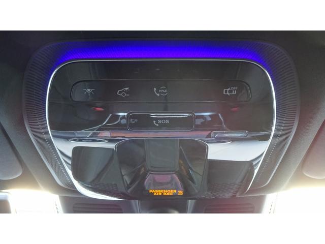 クルマがインターネットと出会うことで、便利や安心がさらに広がる、メルセデス・ミー・コネクト。あなたとメルセデスが、いつもつながり続けることで、デジタル・カーライフが生まれます。