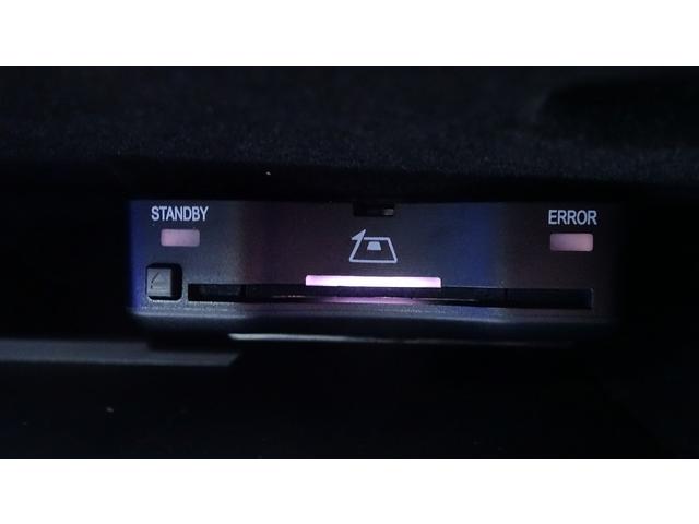 【ＥＴＣ２．０車載器】高速道路上に設定されているＩＴＳスポットからドライブに役立つ情報が取得できます。