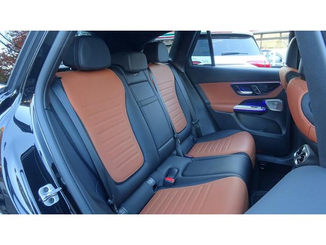 ＧＬＣ ＧＬＣ２２０ｄ　４マチック　ドライバーズパッケージ　ＡＭＧラインパッケージ・ＡＭＧレザーエクスクルーシブパッケージ・パノラミックスライディングル－フ・弊社デモカ－・法人ワンオ－ナ－・認定中古車・新車保証継承（12枚目）