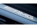 【メルセデスAMG ロゴ入り スカッフプレ-ト】イルミネ-ション付きなので夜でも華やかな演出で車内に乗り込めます。