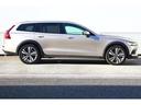 Ｖ６０ クロスカントリー　アルティメット　Ｂ５　ＡＷＤ　認定中古車　Ｇｏｏｇｌｅナビ搭載　３６０度ビューカメラ　スマホ連動　ブロンドレザーシート　安全支援システム　運転支援システム（8枚目）