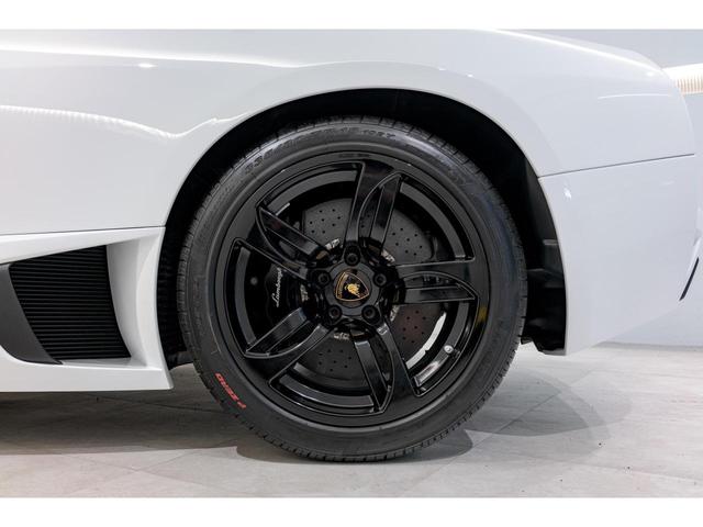 ランボルギーニ ムルシエラゴ・ロードスター LP640 eギア