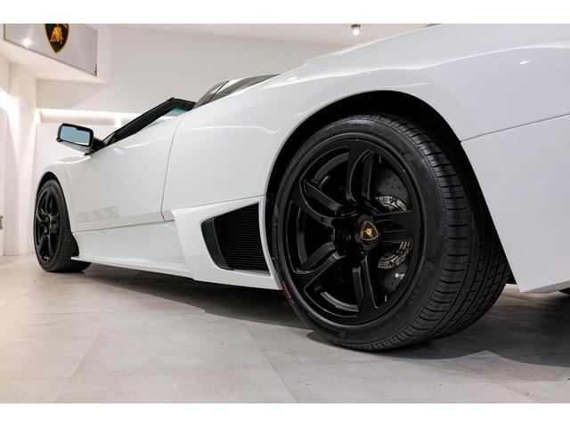 ランボルギーニ ムルシエラゴ・ロードスター LP640 eギア