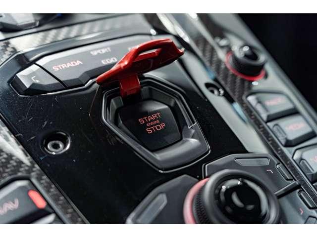 アヴェンタドール Ｓ　４ＷＤ　Ｂｌｕ　Ｎｉｌａ　認定中古車　左ハンドル　コラムＭＴモード付７ＡＴ　バックカメラ　パーキングアシスト　ＥＴＣ　電動シート　シートヒーター　アルミホイール　ＬＥＤ　横滑り防止装置　盗難防止装置（36枚目）