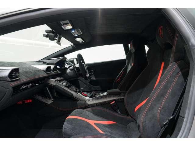 ウラカン ペルフォルマンテ　（ＬＤＦ）　４ＷＤ　右ハンドル　コラムＭＴモード付７ＡＴ　認定中古車　ドライブレコーダードライブレコーダー　ミュージックプレイヤー接続可　シートヒーター　電動シート（19枚目）
