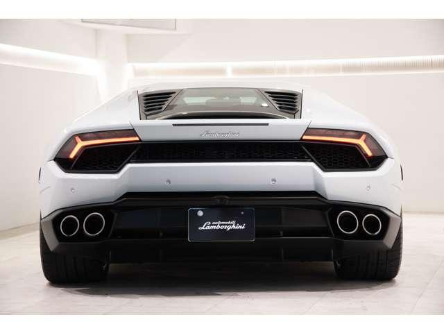 ウラカン ＬＰ５８０－２　（ＬＤＦ）　Ｂｉａｎｃｏ　Ｉｃａｒｕｓ　ＨＤＤナビ　ＬＥＤヘッドライト　認定中古車（7枚目）