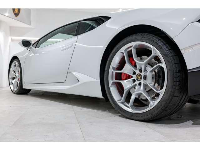 ウラカン ＬＰ５８０－２　（ＬＤＦ）　Ｂｉａｎｃｏ　Ｉｃａｒｕｓ　ＨＤＤナビ　ＬＥＤヘッドライト　認定中古車（12枚目）