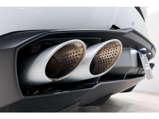 ウラカン ＬＰ５８０－２　（ＬＤＦ）　Ｂｉａｎｃｏ　Ｉｃａｒｕｓ　ＨＤＤナビ　ＬＥＤヘッドライト　認定中古車（14枚目）