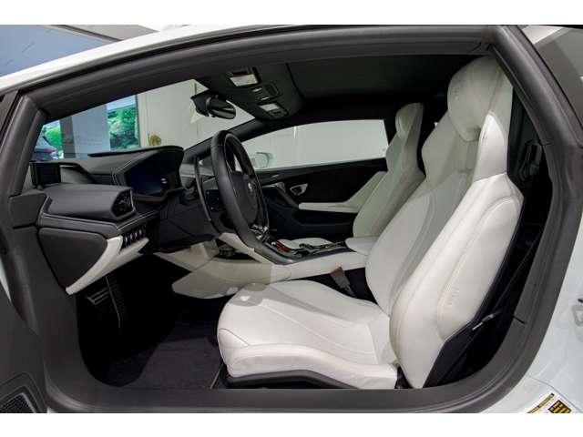ウラカン ＬＰ５８０－２　（ＬＤＦ）　Ｂｉａｎｃｏ　Ｉｃａｒｕｓ　ＨＤＤナビ　ＬＥＤヘッドライト　認定中古車（22枚目）