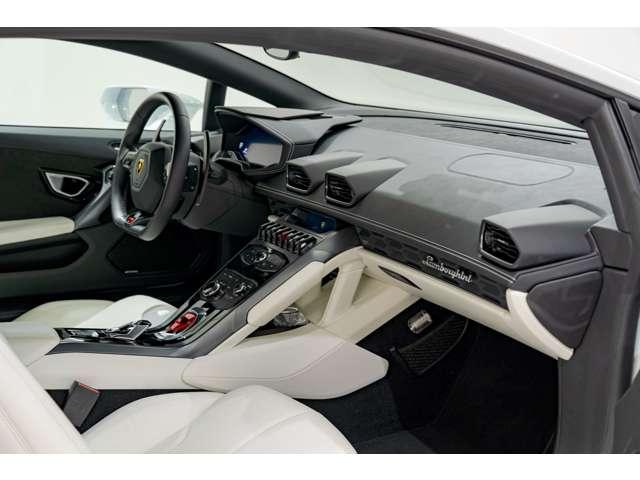 ウラカン ＬＰ５８０－２　（ＬＤＦ）　Ｂｉａｎｃｏ　Ｉｃａｒｕｓ　ＨＤＤナビ　ＬＥＤヘッドライト　認定中古車（25枚目）