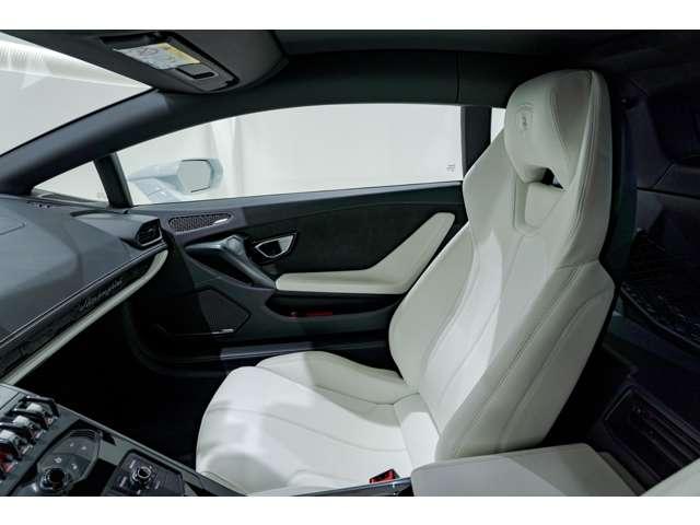 ウラカン ＬＰ５８０－２　（ＬＤＦ）　Ｂｉａｎｃｏ　Ｉｃａｒｕｓ　ＨＤＤナビ　ＬＥＤヘッドライト　認定中古車（26枚目）