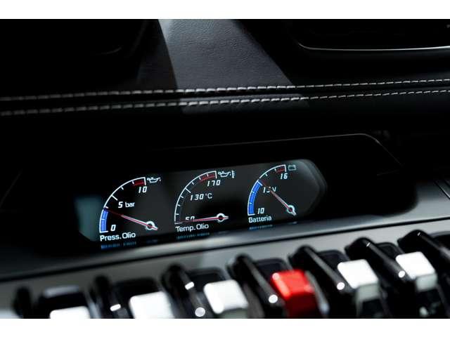 ウラカン ＬＰ５８０－２　（ＬＤＦ）　Ｂｉａｎｃｏ　Ｉｃａｒｕｓ　ＨＤＤナビ　ＬＥＤヘッドライト　認定中古車（33枚目）