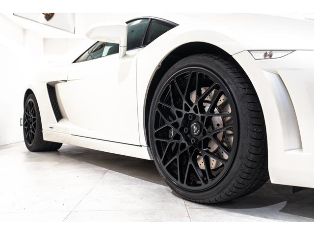 ガヤルド LP560-4 4WD Balloon White(11枚目)