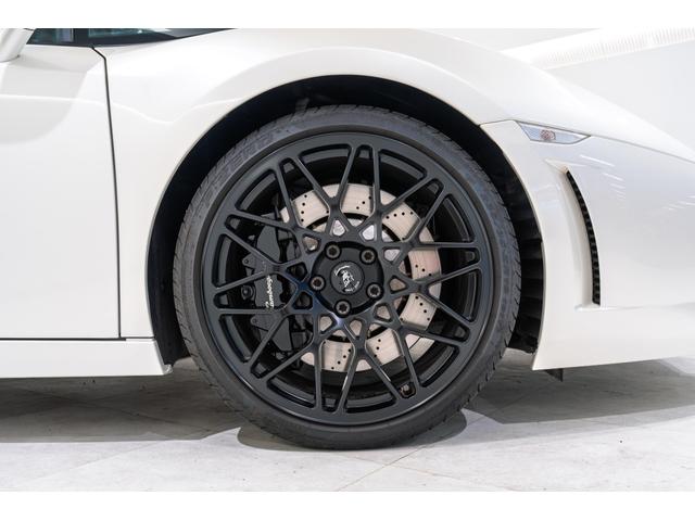 ガヤルド LP560-4 4WD Balloon White(12枚目)