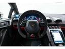 Multifunction steering wheel in Alcantara and central markin contrast color