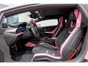 Fully electric and heated comfort seats
