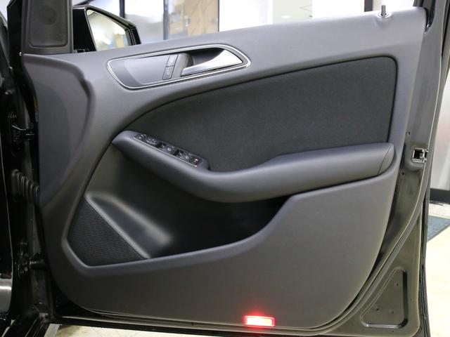 B180バリュー&セーフティPKG衝突軽減アシスト自動駐車 純正ナビ 自動追従クルーズコントロール バックカメラ 前後障害物センサー 駐車ガイド TV 後席テーブル Bluetoothオーディオ ミュージックレジスター 横滑り防止 HIDライト 速度リミッター(17枚目)
