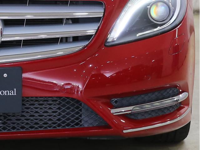 B180エクスクルーシブ&セーフティPKG衝突軽減アシスト 自動追従 自動駐車 衝突軽減ブレーキ 黒本革 前後障害物センサー バックカメラ 駐車ガイド 地デジ クルーズコントロール Bluetoothオーディオ 横滑り防止機能 速度リミッター HIDライト(33枚目)