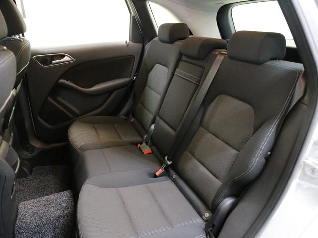 B180バリューP衝突軽減アシスト自動駐車キーレスエントリー 純正ナビ バックカメラ 前後障害物センサー 駐車ガイド 地デジ クルーズコントロール 後席テーブル Bluetoothオーディオ ミュージックレジスター 横滑り防止機能 速度リミッター HIDライト(15枚目)