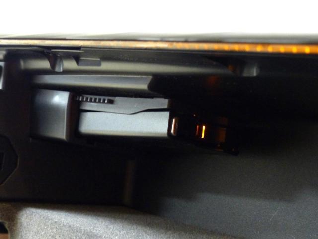 B180後期型ワンオーナー車セーフティP衝突軽減ブレーキ 全方位エアバッグ 衝突安全ボディー ブラインドスポットアシスト レーンキープ機能 安全プレセーフ機能 オプション純正ナビ Bluetoothオーディオ 前後障害物センサー シートヒーター(27枚目)