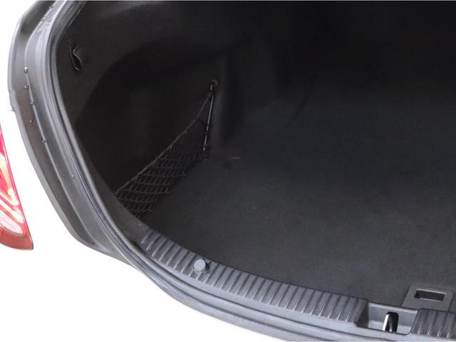 C180アバンギャルド AMGライン AMGフルエアロ AMGアルミホイール ディストロニックプラス ブラインドスポットアシスト レーンキープアシスト フットオープントランク エアーバランスPKG Bluetooth接続 純正ナビ(69枚目)