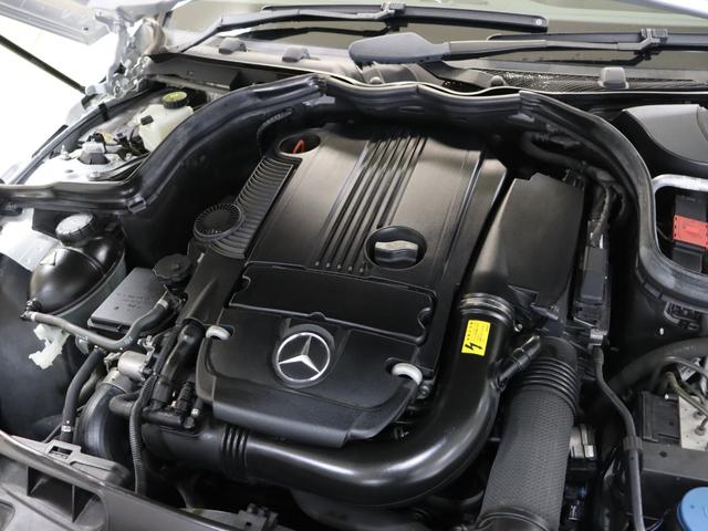C200ワゴン中期型AVGターボE/G 黒革AMGスポーツP 後期ターボエンジン オートライト アルミホイール パワーシート キーレスエントリー 地デジ 純正ナビ ミュージックレジスター ETC オートエアコン コマンドシステム 衝突安全ボディ マニュアルモード(22枚目)