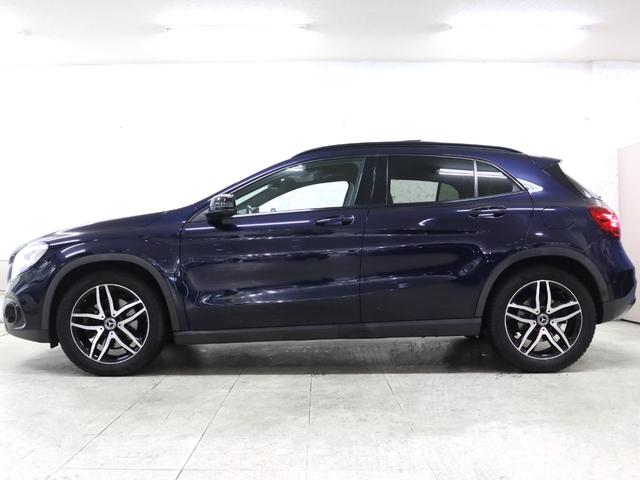 ＧＬＡクラス ＧＬＡ２５０　４マチック　受注生産モデル　専用スタイリング　レザーエクスクルーシブ　ハーマンカードンサウンド　パノラマルーフ　アンビエントライト　メモリーパワーシート　衝突軽減ブレーキ　ブラインドスポットアシスト（7枚目）