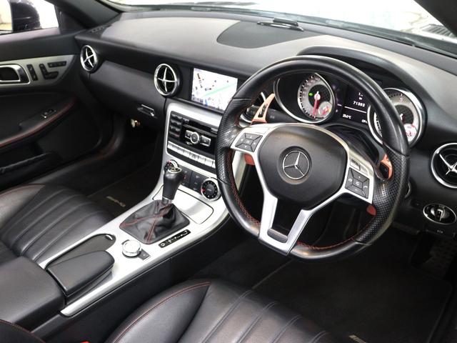 ＳＬＫ ＳＬＫ２００ブルーエフィシェンシー　ＡＭＧスポーツＰＫＧ　ユーティリティＰＫＧ　レッドブレーキキャリパー　電動バリオルーフ　ブラックレザー　シートヒーター　エアスカーフ　純正ナビ　前後障害物センサー　キーレスゴー（65枚目）