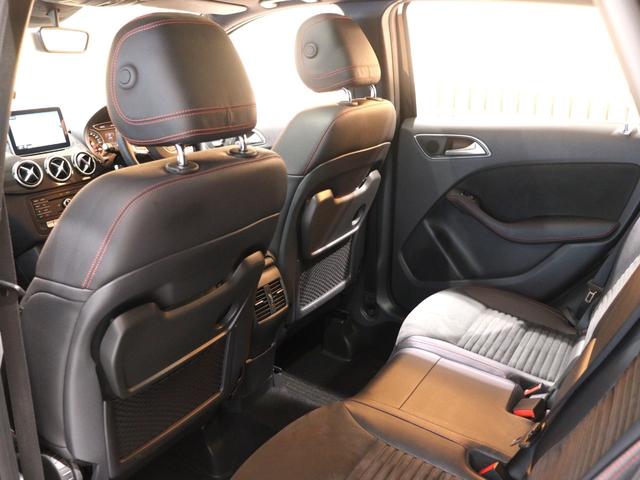 Ｂクラス Ｂ１８０　スポーツ　レーダーセーフティ＆ベーシックパッケージ　パノラマサンルーフ　後期モデル　レーンキープアシスト　ＬＥＤヘッドライト　純正ナビ　ＴＶ　バックカメラ　前後障害物センサー　パドルシフト（16枚目）