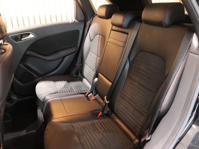 Ｂクラス Ｂ１８０　スポーツ　レーダーセーフティ＆ベーシックパッケージ　パノラマサンルーフ　後期モデル　レーンキープアシスト　ＬＥＤヘッドライト　純正ナビ　ＴＶ　バックカメラ　前後障害物センサー　パドルシフト（68枚目）