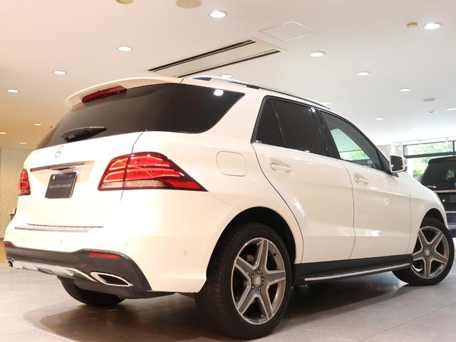 ＧＬＥ ＧＬＥ３５０ｄ　４マチックスポーツ　レーダーセーフティＰＫＧ　電動テールゲート　ランニングボード　黒本革　ヒーター＆パワーシート　パドルシフト　純正ナビ　Ｂｌｕｅｔｏｏｔｈオーディオ　３６０°カメラ　衝突軽減ブレーキ　アップルカープレイ（9枚目）